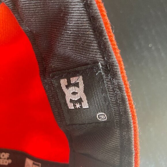 DC Coverage 2 New Era Cap - Orange - Picture 10 of 11